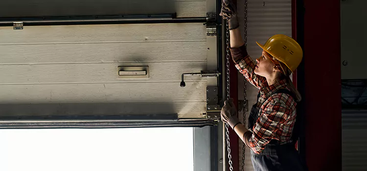 Addressing Common Garage Door Stoppage Issues in Grapevine, TX